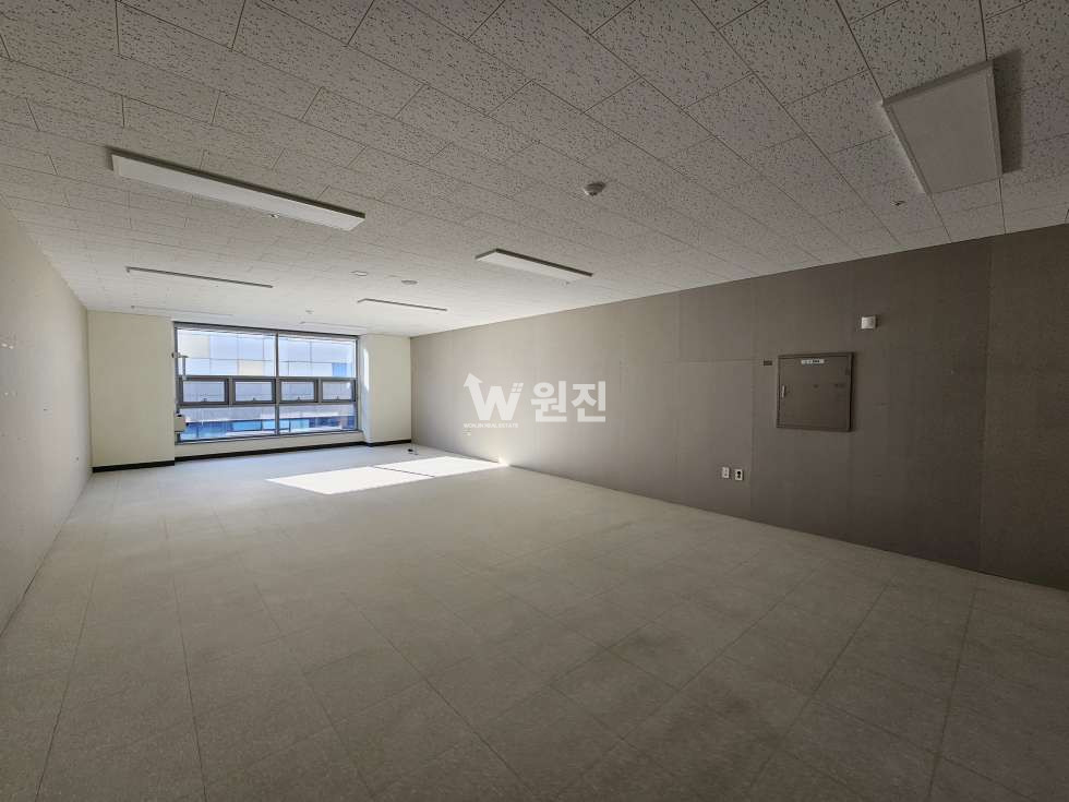 경기 파주시 다율동 학원,뷰티샾,사무실,공실 바로입주 월세 매물번호 11201 사진 2