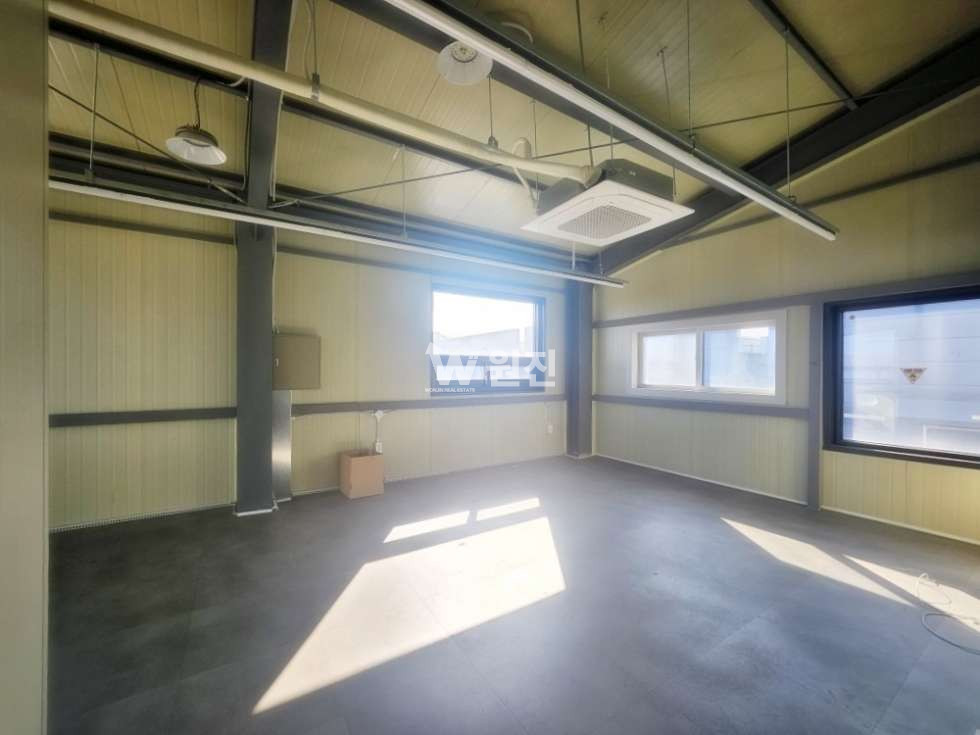 경기 파주시 신촌동 4동 #신촌동60평사무실 #신촌동사옥형건물 #신촌동40피트공장 #냉난방기완비 월세 매물번호 11247 사진 4