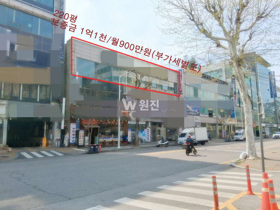 경기 고양일산동구 장항동 라페스타 3층 노출좋은 상가 전용면적 220평 무권리 월세 매물번호 11433 사진 8