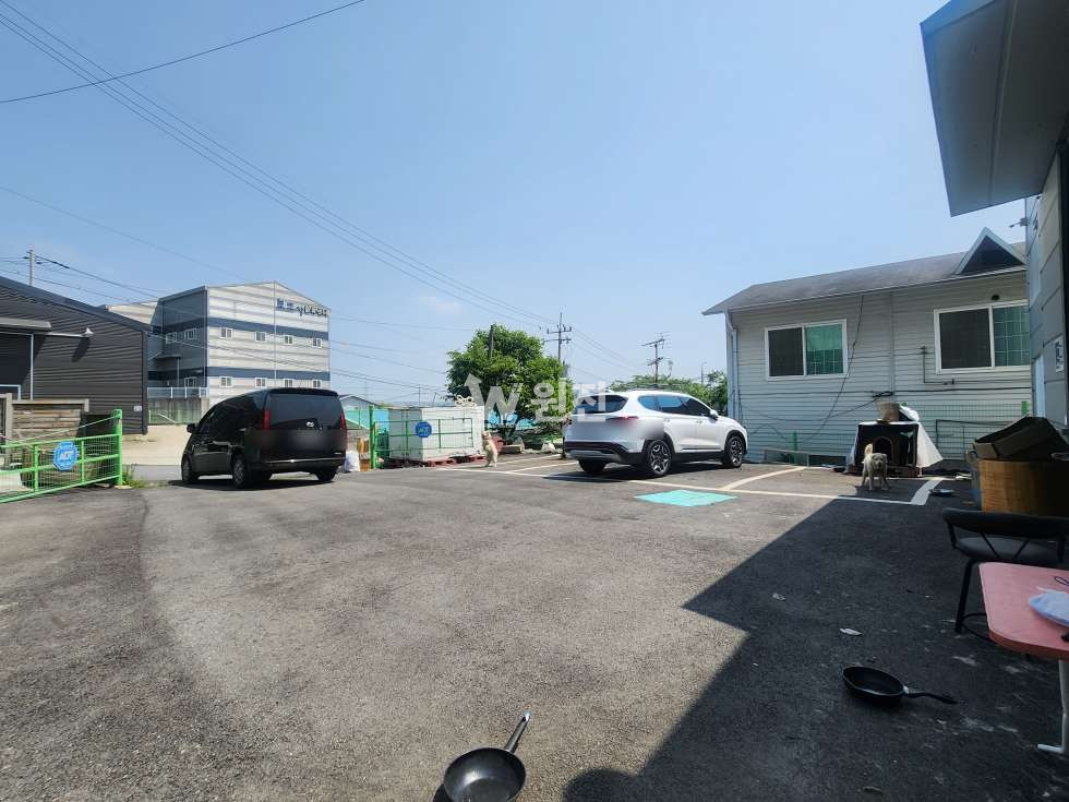 경기 파주시 산남동 산남동 2종제조 창고매매, 복층,화물엘리베이터 有 매매 매물번호 11464 사진 2