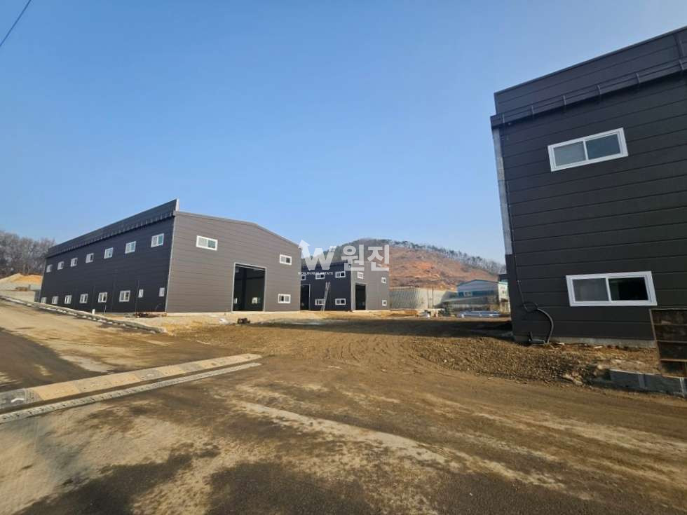 경기 파주시 월롱면 도내리 1,2,3,4,5,6,7동 #도내리초대형창고 #파주초대형물류창고 #도내IC대형물류창고 #도내리720평창고 월세 매물번호 11348 사진 1