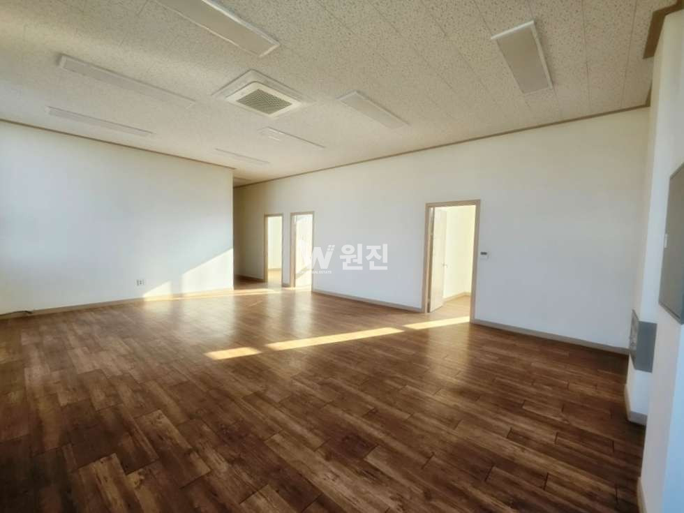 경기 파주시 조리읍 대원리 1,2동 #대원리사옥형공장 #화물EV공장 #연면적550평 #대원리40피트공장 월세 매물번호 11301 사진 7