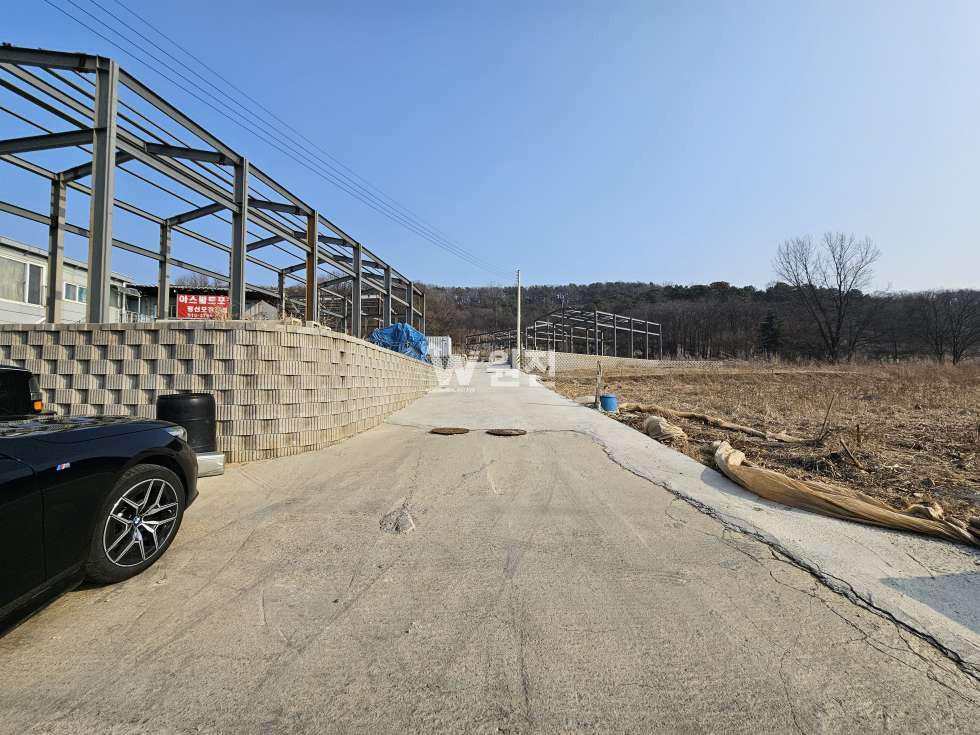 경기 파주시 광탄면 창만리 창만리 토지매매 공장창고매매 신축매매 빔만되어있음 매매 매물번호 11380 사진 4