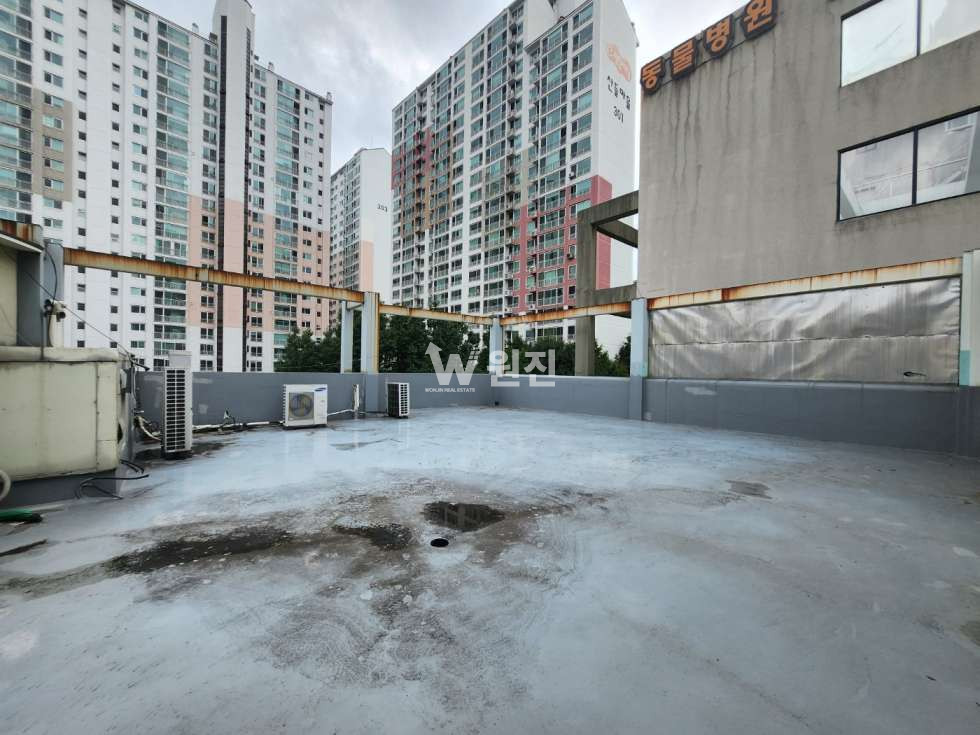 경기 고양일산서구 일산동 중산동사거리대로변 광고효과 좋은상가 통유리상가 월세 매물번호 10363 사진 5