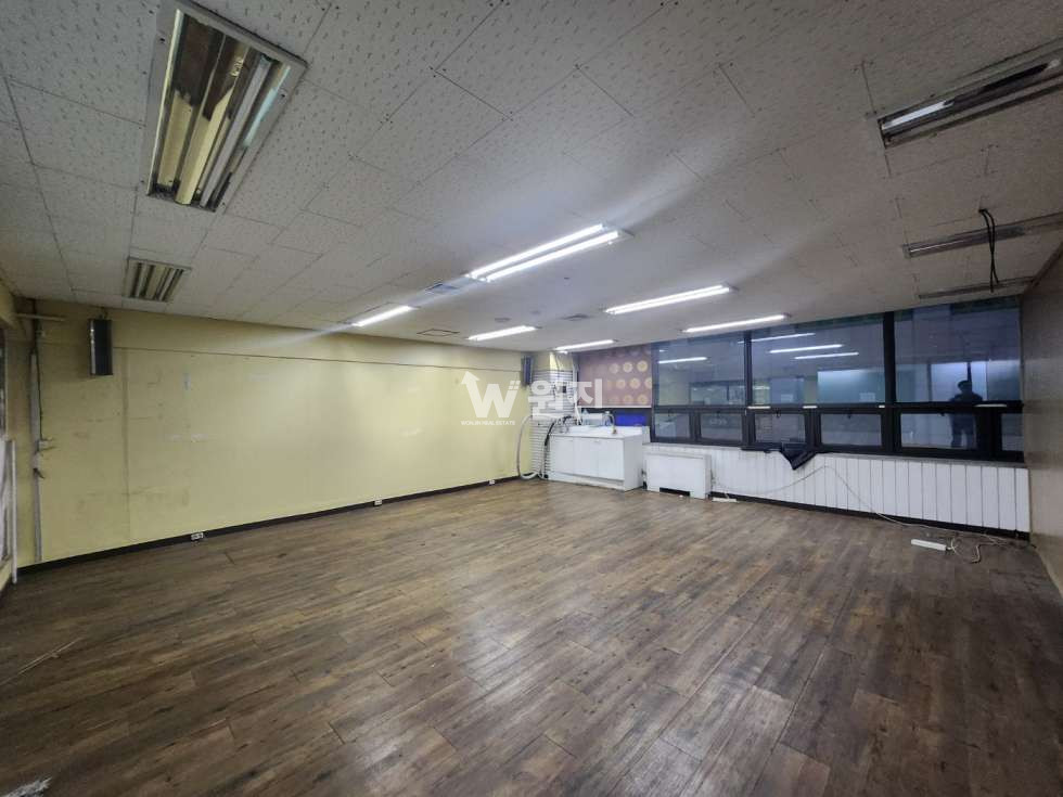 경기 고양일산서구 주엽동 주엽역4번출구 5초거리 공실 분할임대가능 월세 매물번호 10581 사진 1